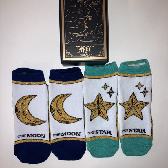 Bioworld Tarot Gift Box 2 Pair Ankle Socks - Sun, Moon, Shoe Size 5-10 - Picture 1 of 3